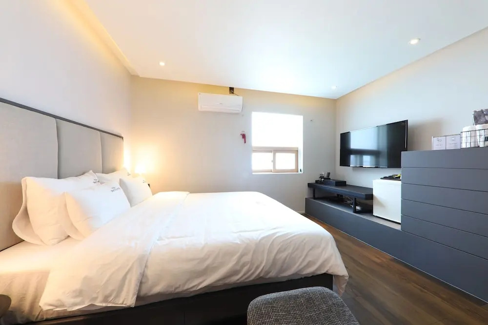 Grey70 Hotel