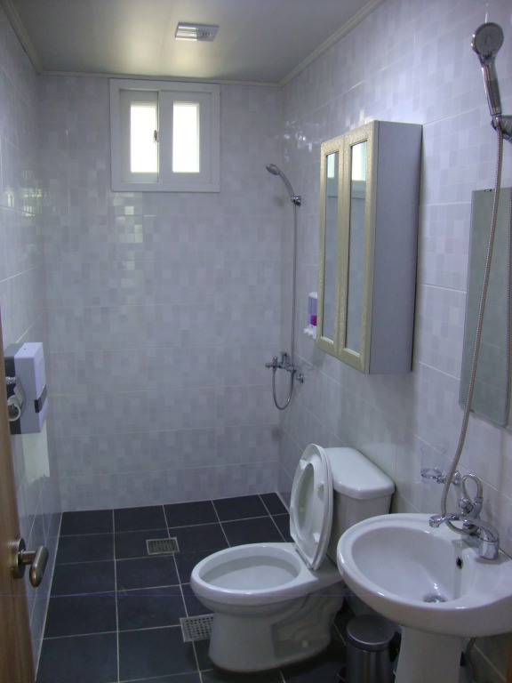 Cube Guesthouse