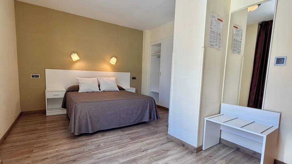 Hotel Celymar