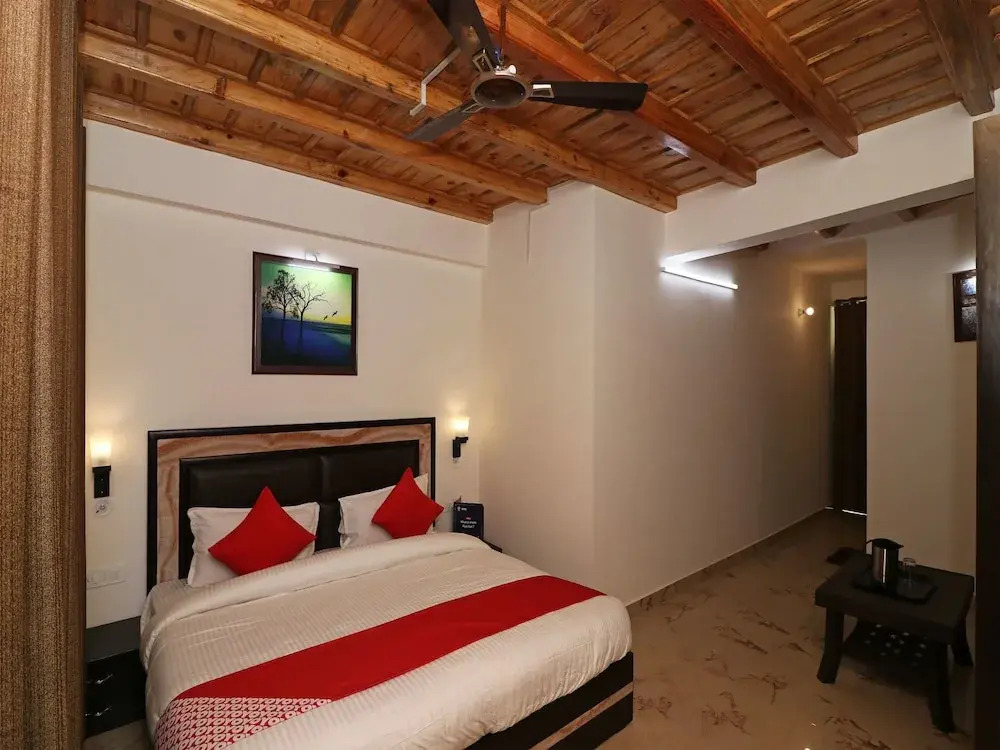 OYO 13883 Hotel Panorama