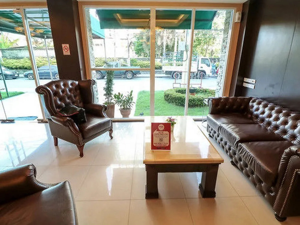 Nida Rooms New Petchburi Perspective at The Green Bells
