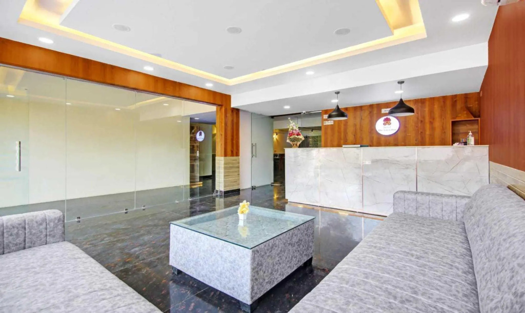 Oyo 701269 Royal View