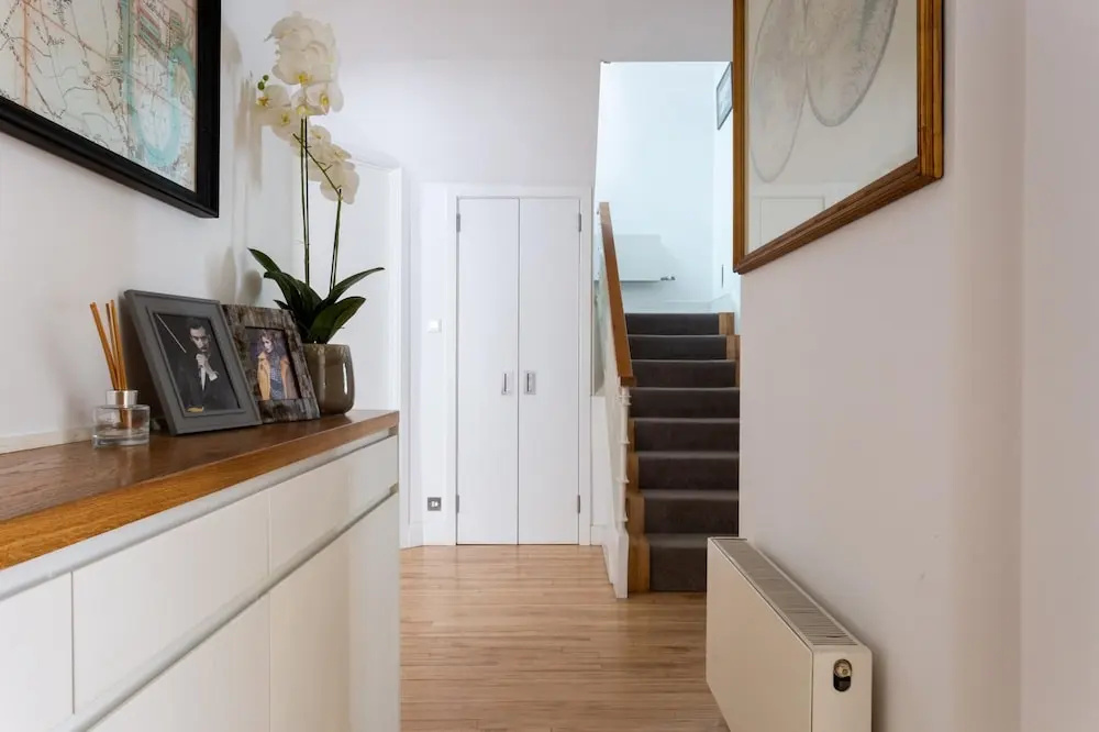 Classy 5BR Roof Terraced Fully AC Kensington House