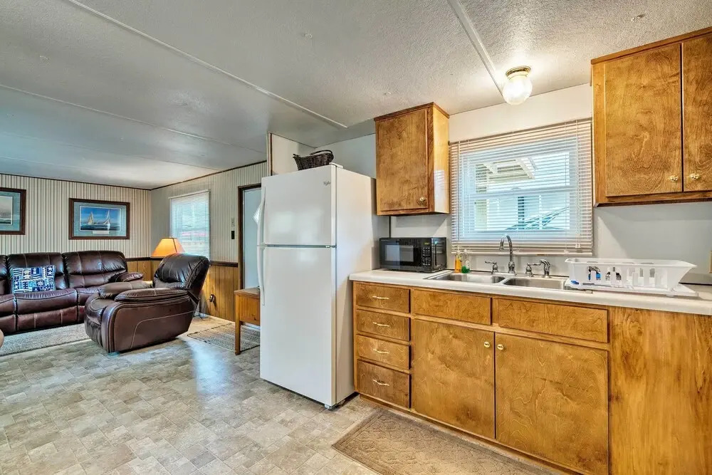 Cabin w/ Fire Pit, Walk to Steinhatchee River!