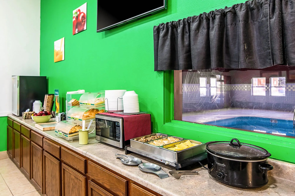 Colby Inn and Suites