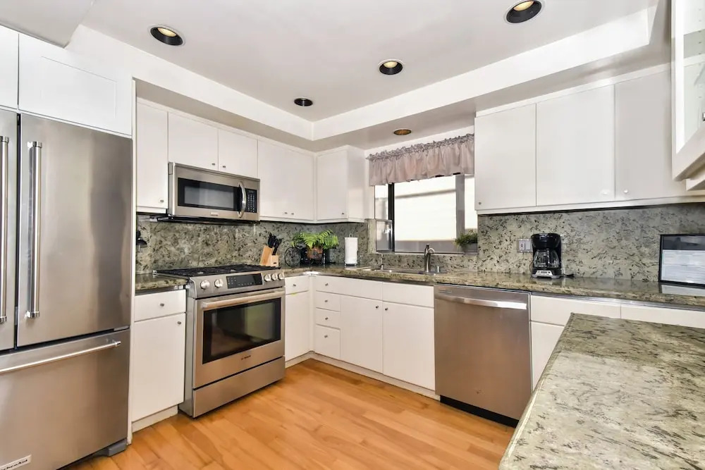 303 5 35th St 68220 by RedAwning