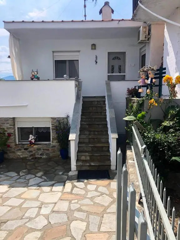 Titika House