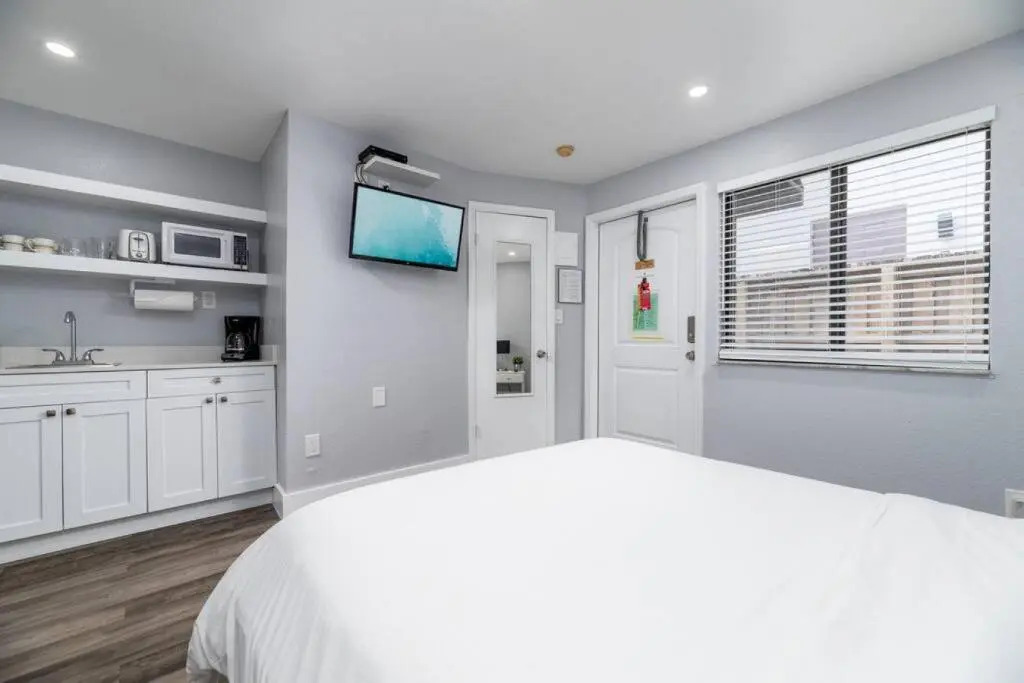 Shell on the Beach 103 - RENOVATED