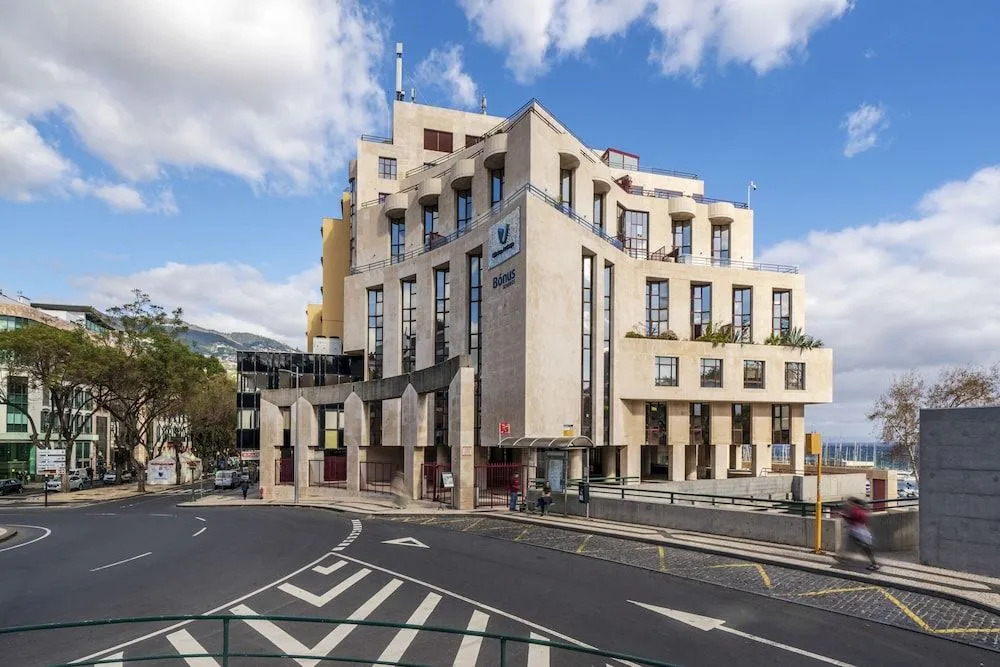 In the Heart of Funchal - The Mountain Apartment