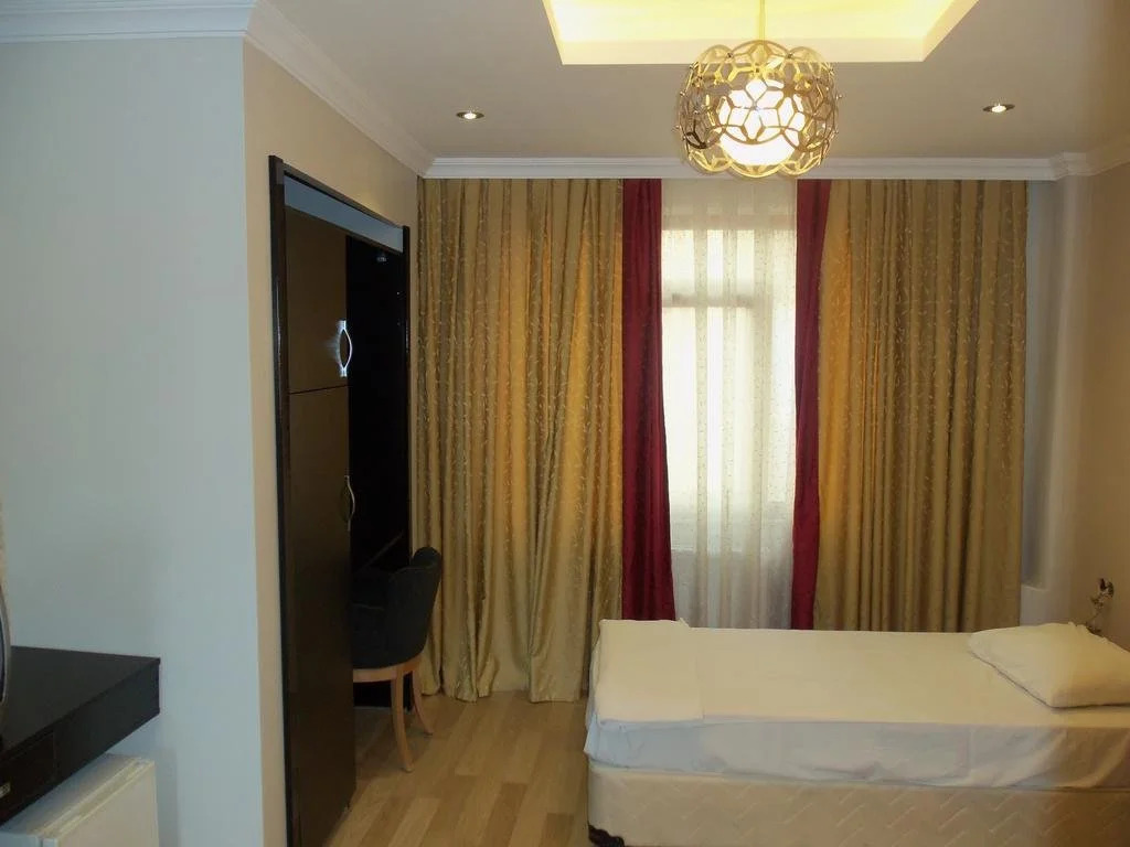 Ferah Hotel