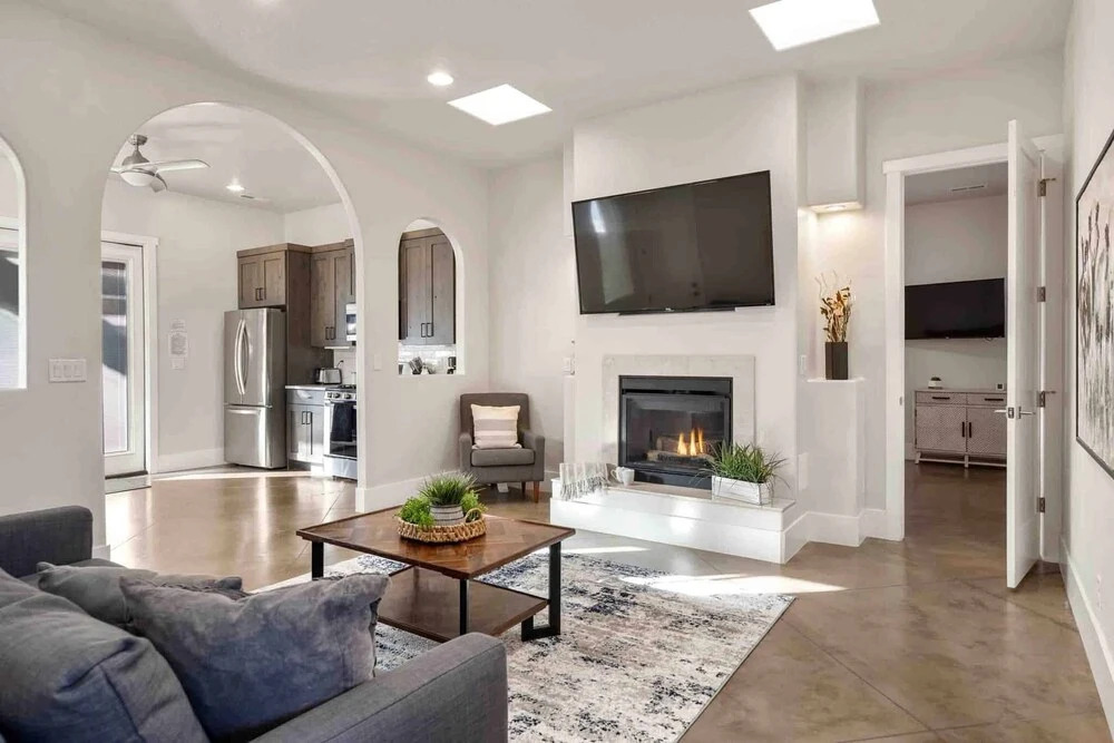 Mollie's Landing 7 Bedroom Home