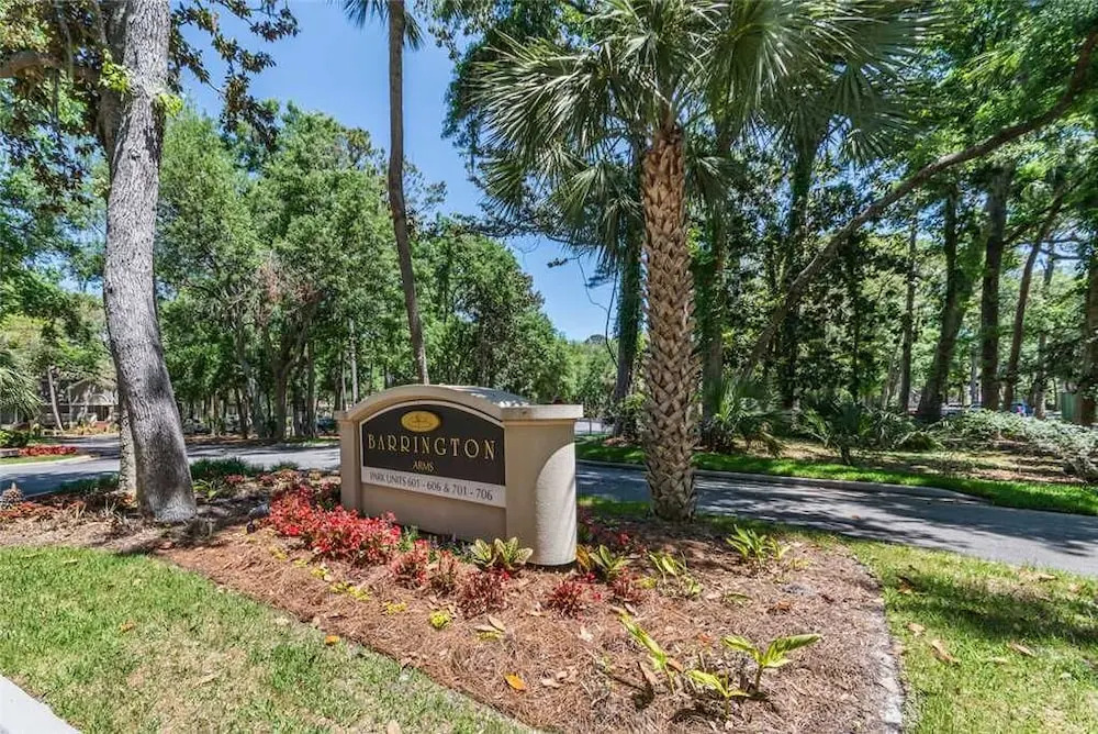 Barrington Park 706 - Two Bedroom Condo
