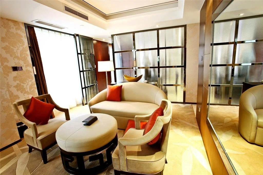 Celebrity Upper Class Hotel