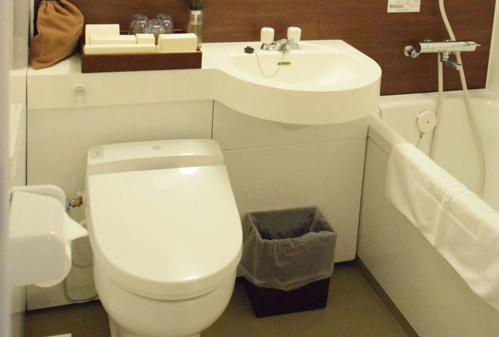 Hotel Azat Naha