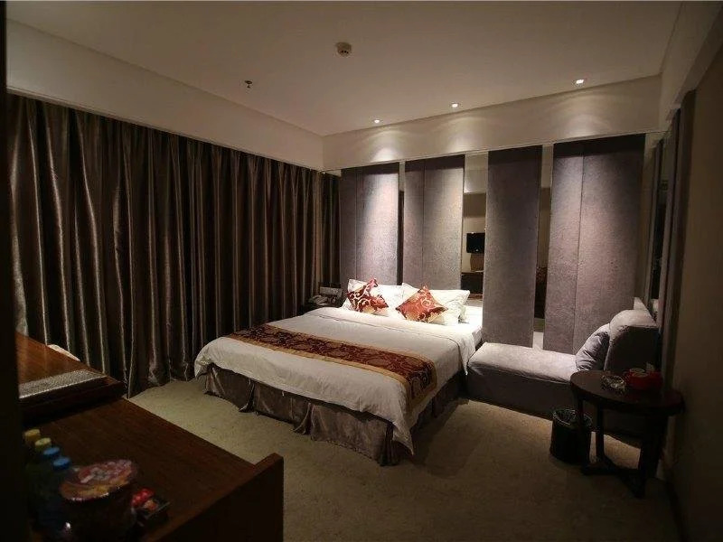 Xiangyang Shanshui Wenjing Hotel