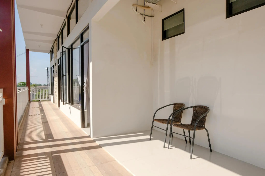 OYO 2798 Semeru Residence Syariah