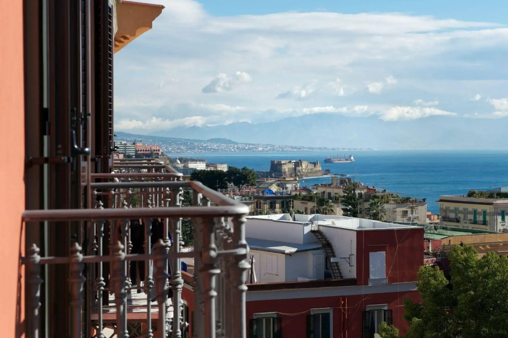 NapoliCentro Mare - Sea View Rooms & Suites
