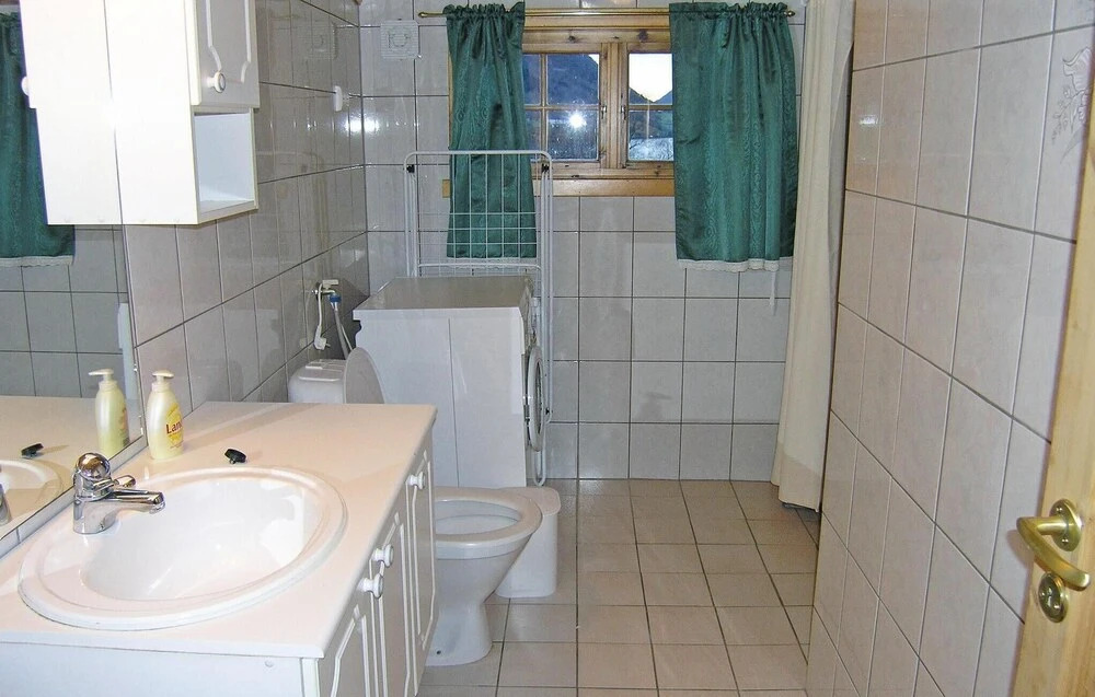 3 Bedroom Cozy Home In Skei I Jølster