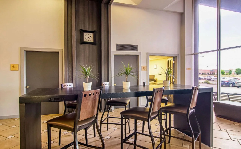 Quality Inn & Suites Denver Stapleton