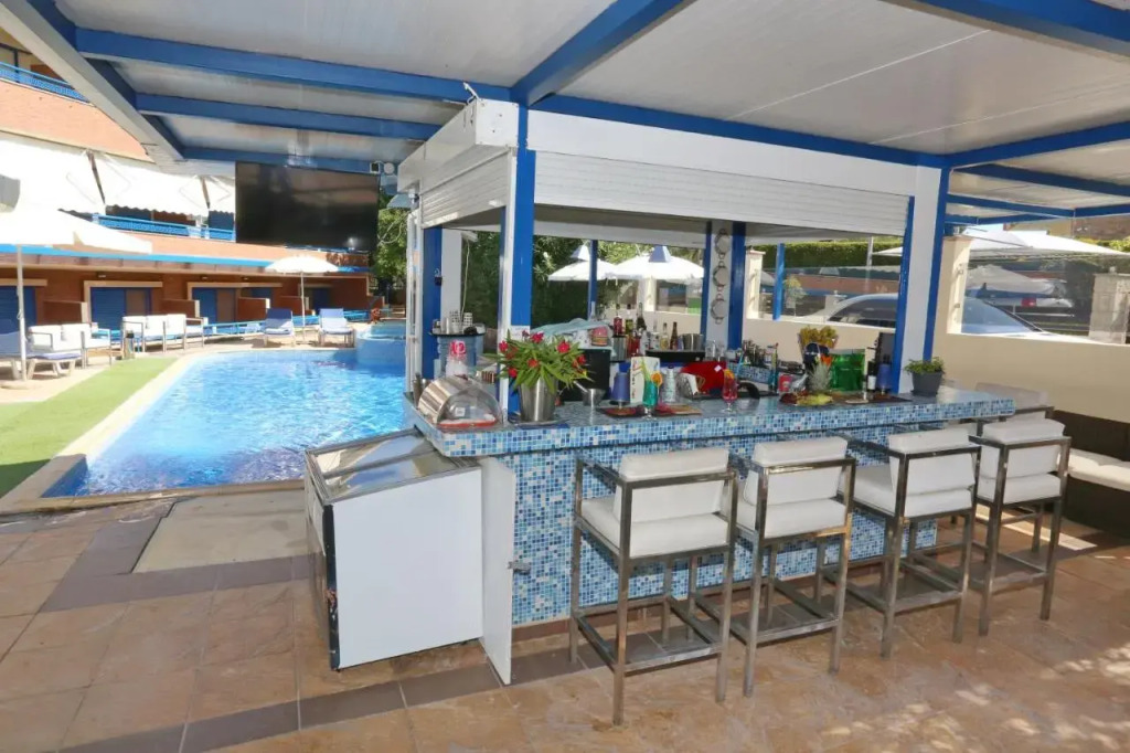 Philoxenia Hotel-Villas
