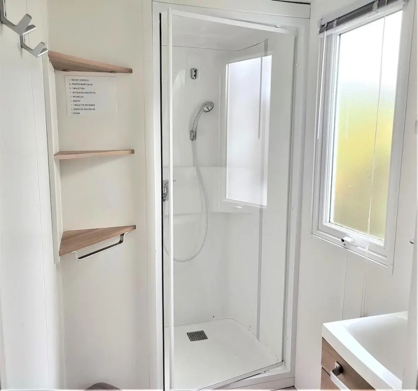 Swanky Mobile Home in Saint Jean de Monts near Seabeach