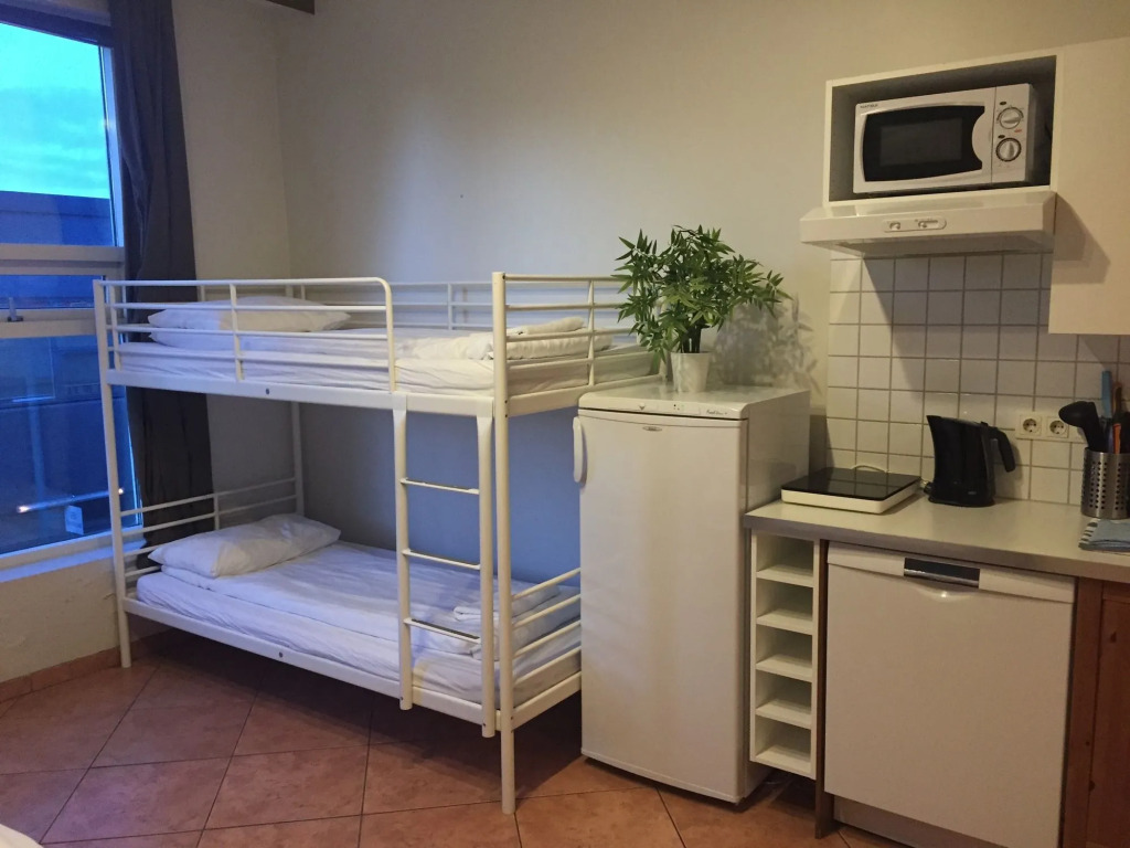 Atlantic Apartments and Rooms