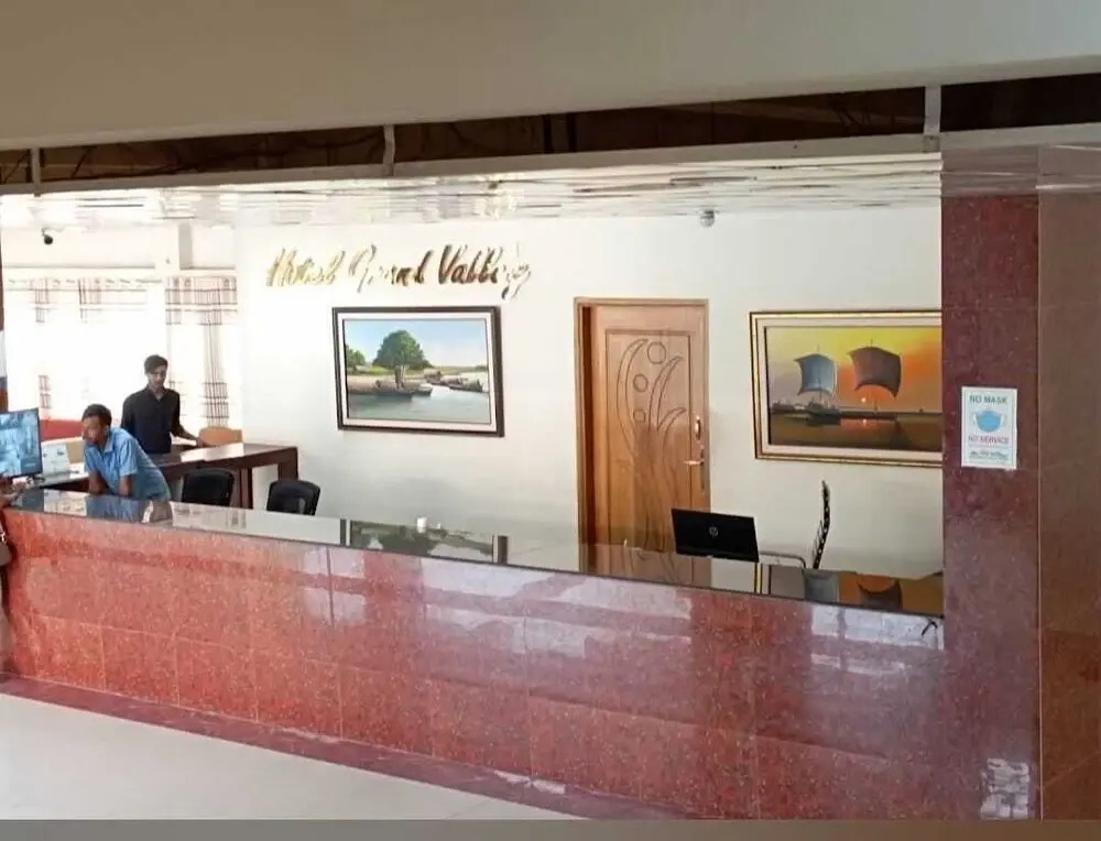 Hotel Grand Valley