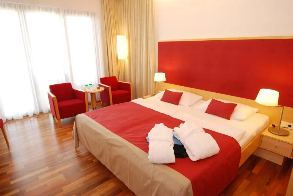Therme Laa Hotel Silent Spa Villas