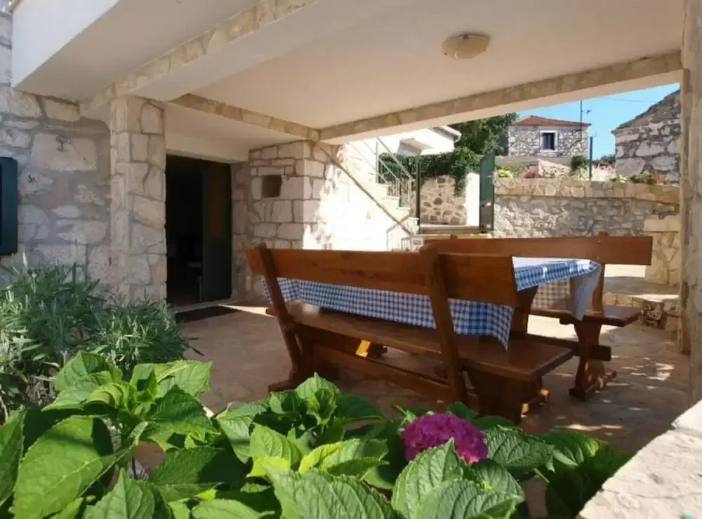 Holiday House Neda