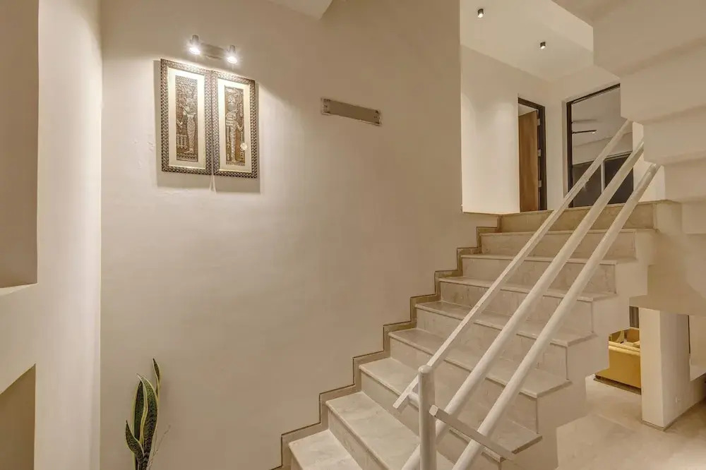 Royal County Villa by Stayjade