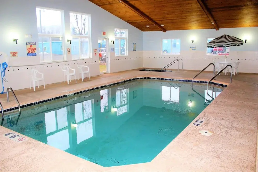 Cumberland Inn and Suites
