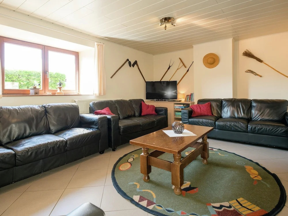 Modern Cottage With Private Garden in Waimes