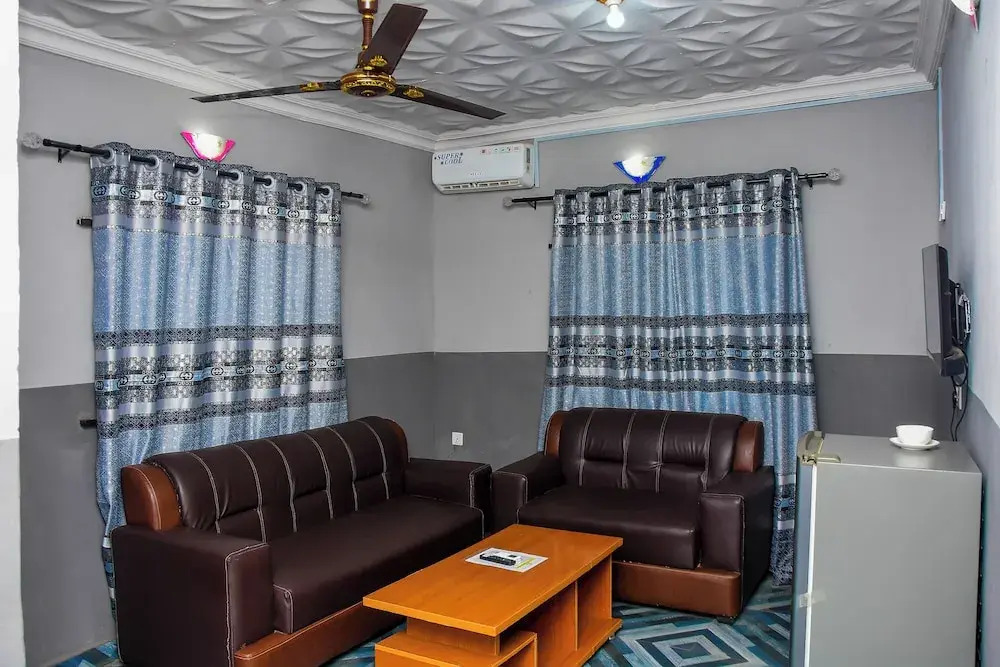 Global Hotel