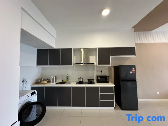 Serene Suites in Jelutong