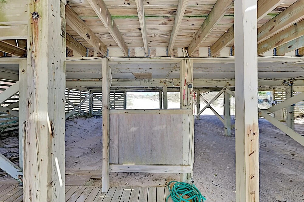 Beachfront Sun-kissed West - 1 Mile To Kiva Dunes 2 Bedroom Duplex