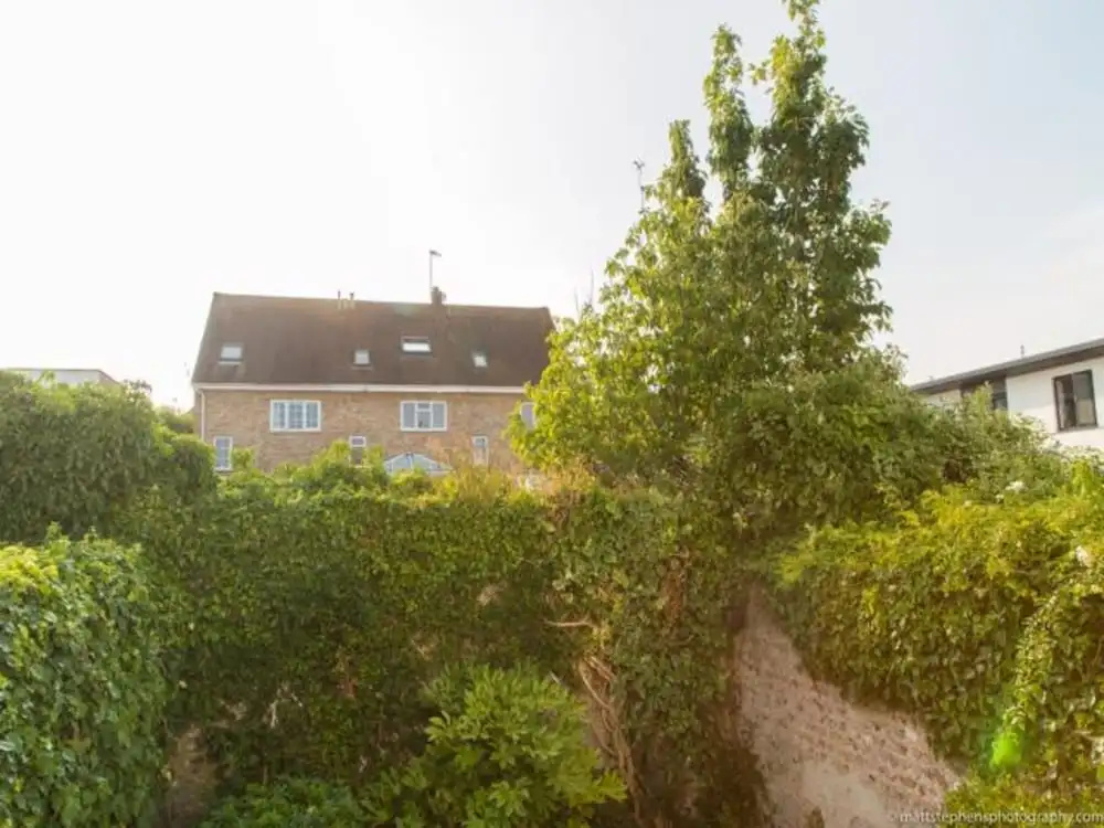 Classic Victorian House Sleeps 8 in East Brighton