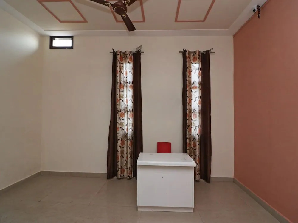 OYO 23246 Mann Bed And Breakfast