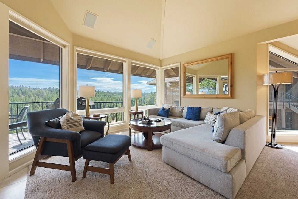 River Ridge 429a 2 Bedroom Condo