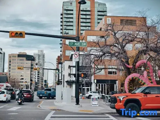 Urban Nest-Stay Close to Trendy Restaurants and Shops