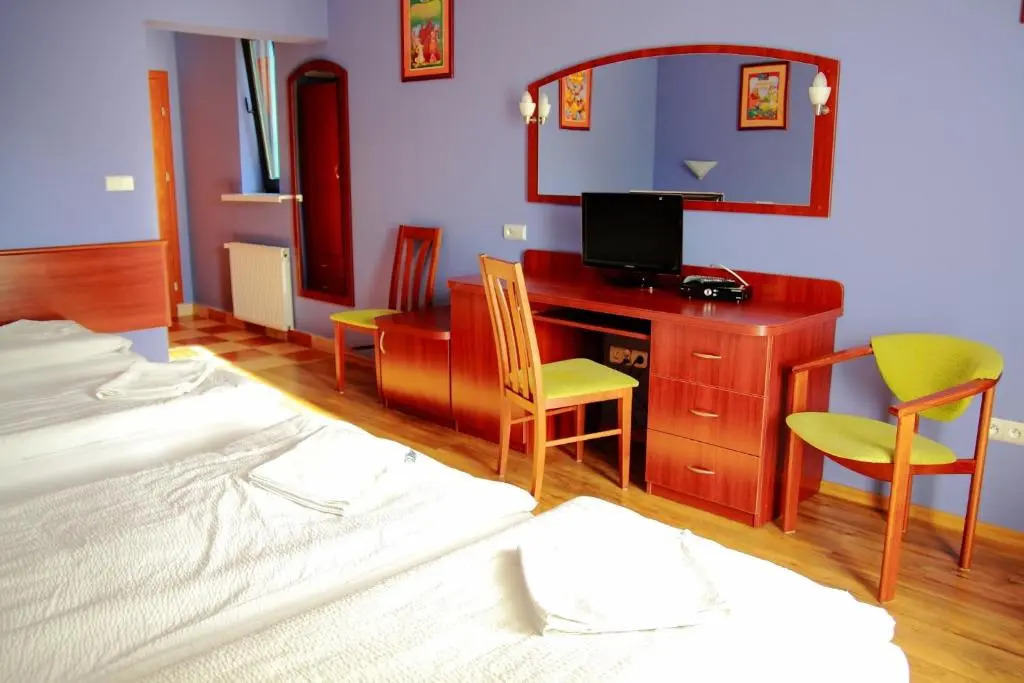 Eko Hotel Na Wierzynka & Park Pinokia