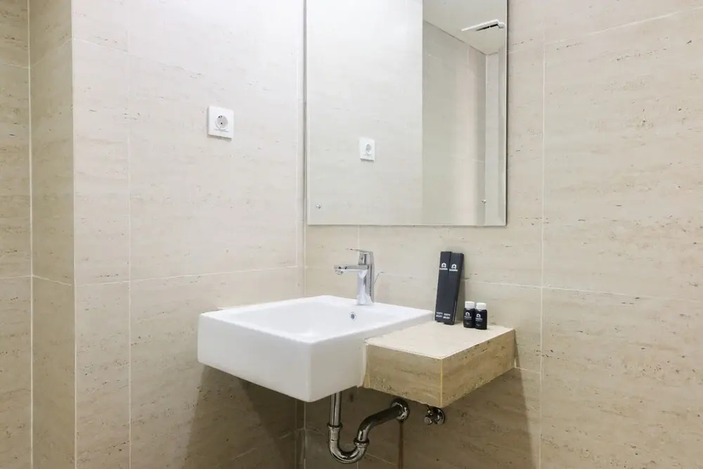 Modern Furnished 1 BR @ The Accent Condominium Apartment