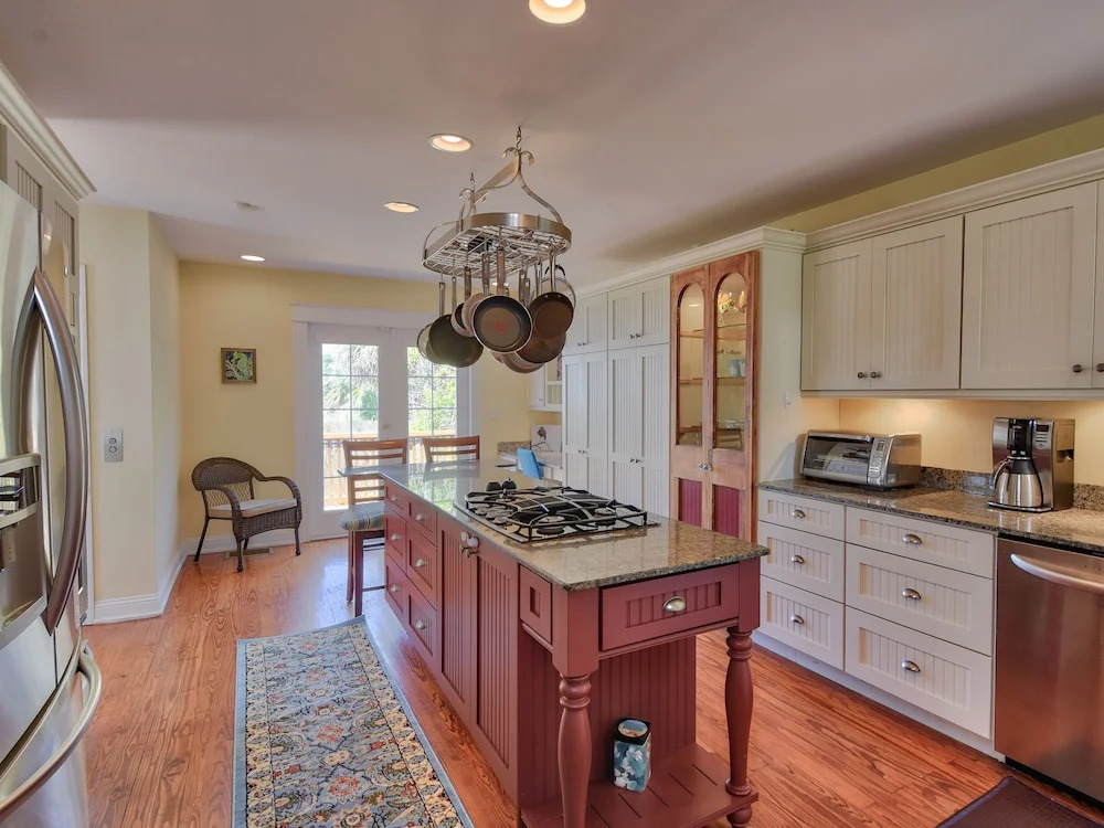 66 Weeden Street Home 3 Bedrooms 2.5 Bathrooms Home
