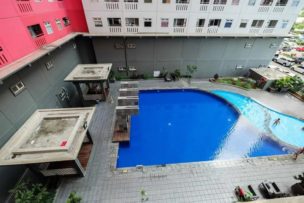 Comfort 2BR with Pool View Green Pramuka City Apartment