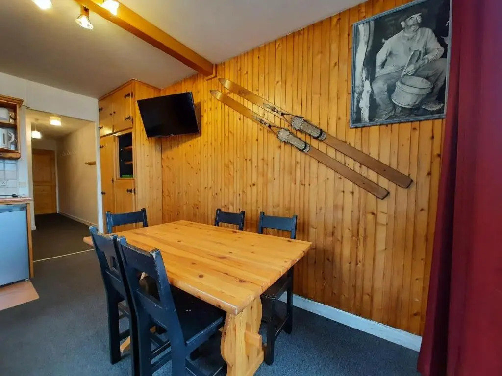 Appartement Les Menuires, 2 pièces, 5 personnes - FR-1-452-131