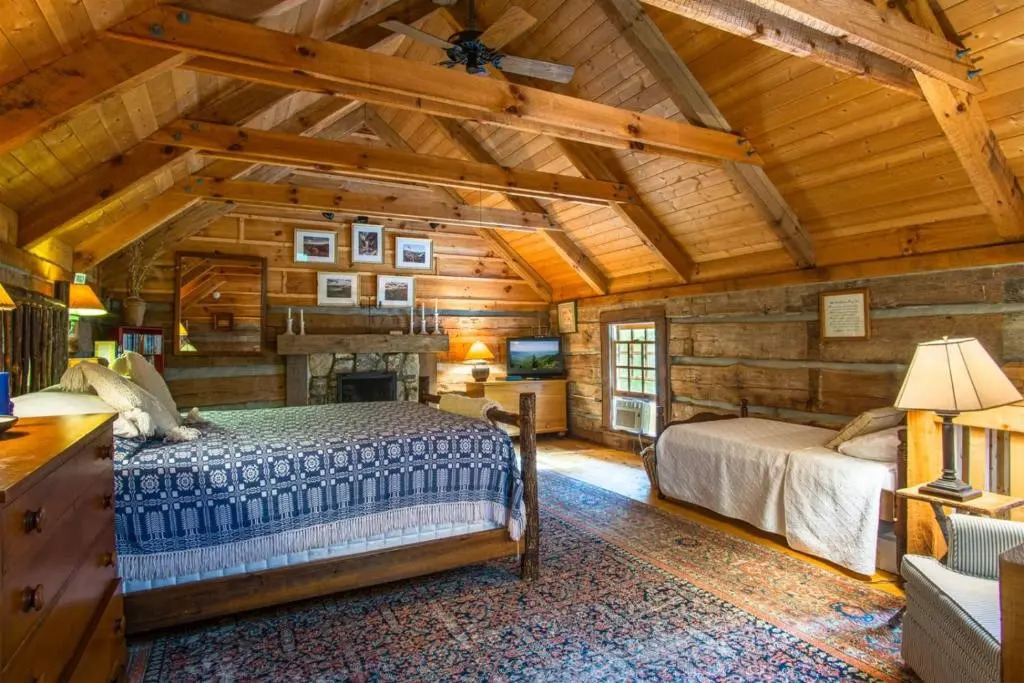 Aunt Babbies Cabin · Aunt Babbies Cabin