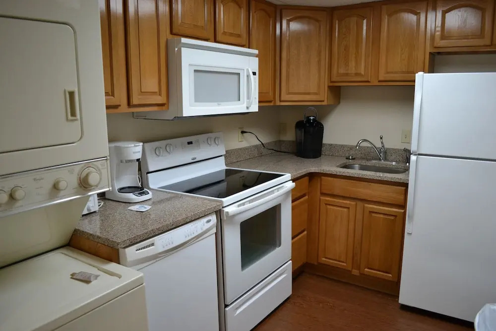 Attractive 504 2BD Condo with Private Balcony and Jacuzzi Tub by RedAwning