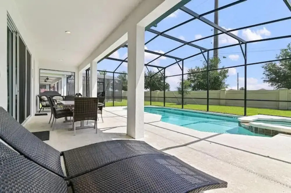 Charming Spacious Pool Home by Disney