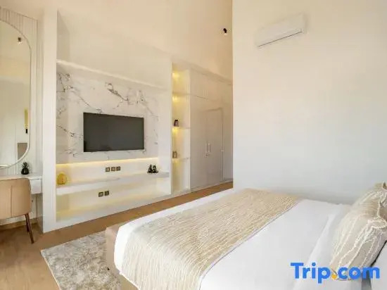 New 3BR Modern Luxury Villa w/ Pool & Patio - Casa De Avisha