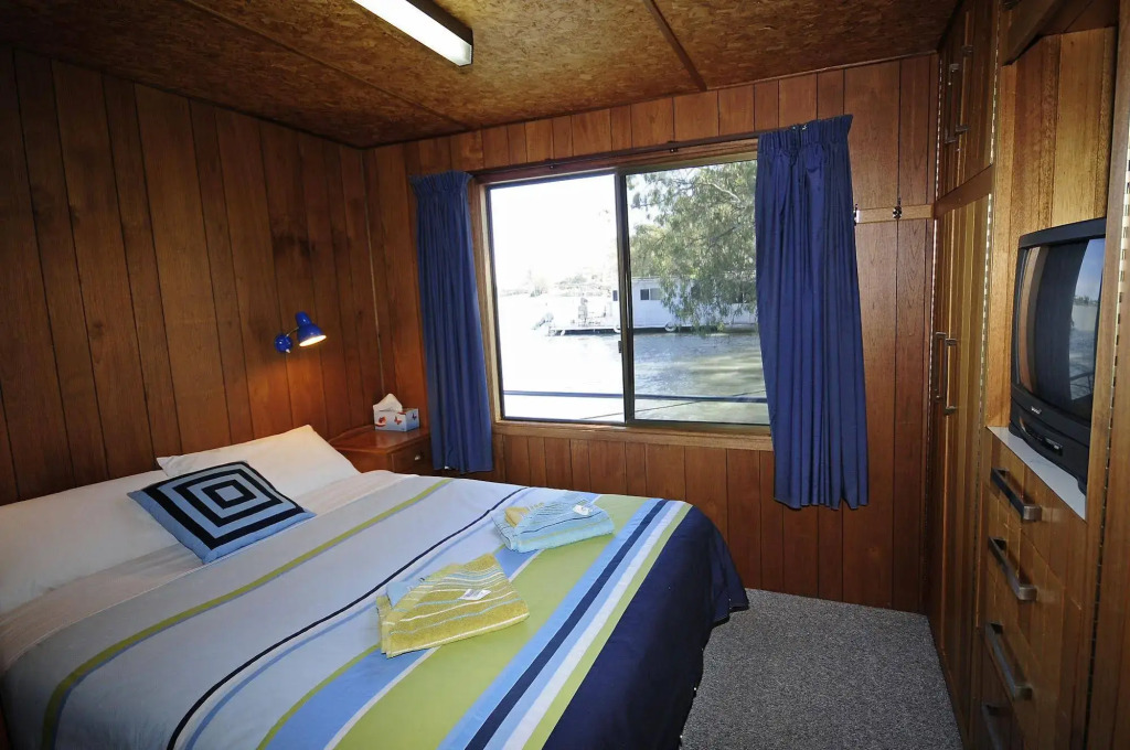 Renmark River Villas and Boats & Bedzzz