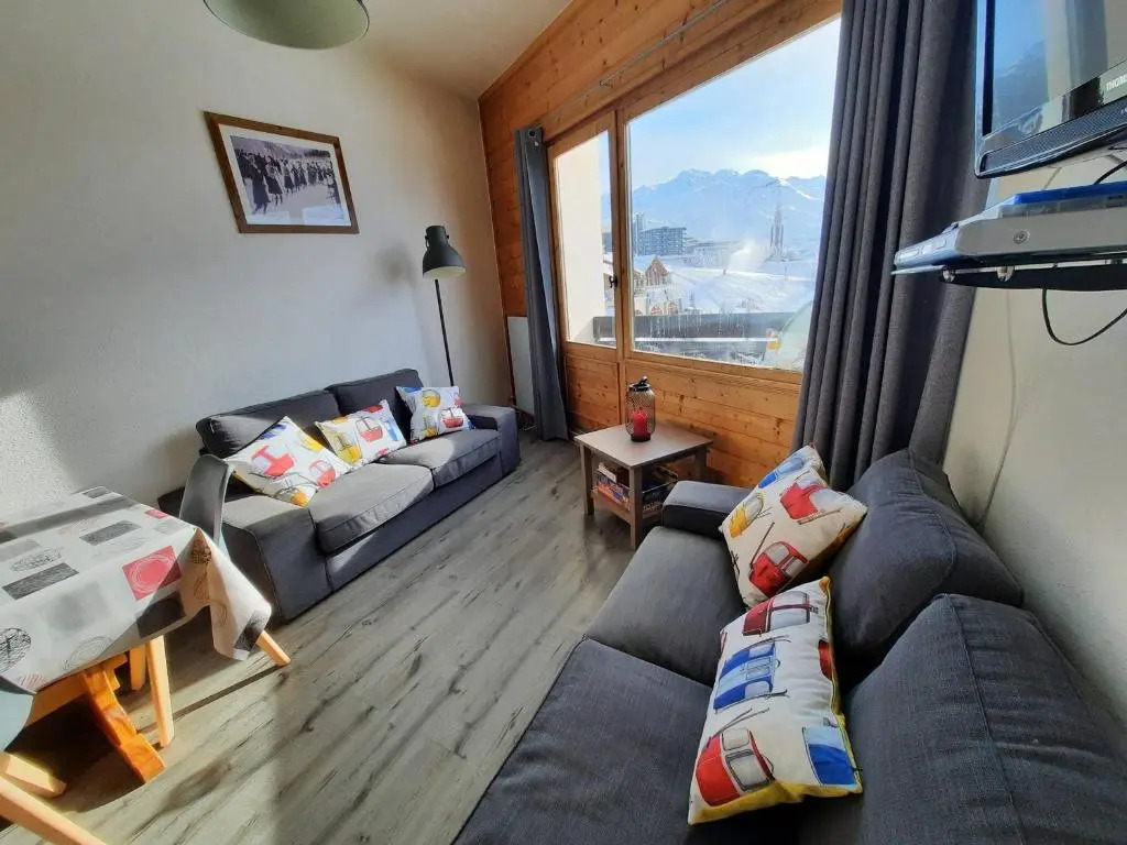 Appartement Les Menuires, 4 pièces, 8 personnes - FR-1-452-21